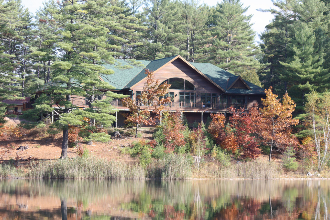 Lodge echo lake exterior 00033 Pocono Springs Camp